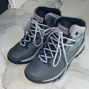 Columbia hiking boots